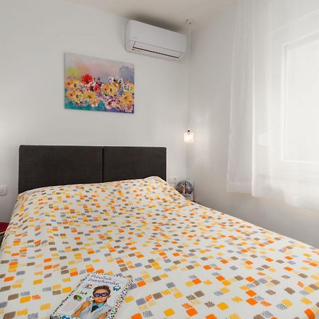 Sylvia Center Apartment Pula Buitenkant foto